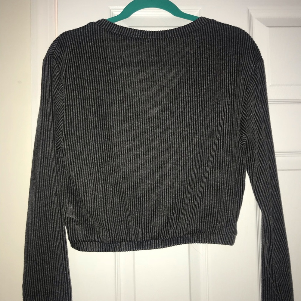 Crop top sweater